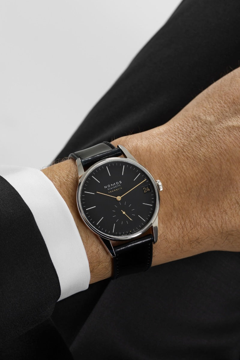 Nomos Glashutte ORION NEOMATIK 41 DATE NEW BLACK | 40.5mm | 366