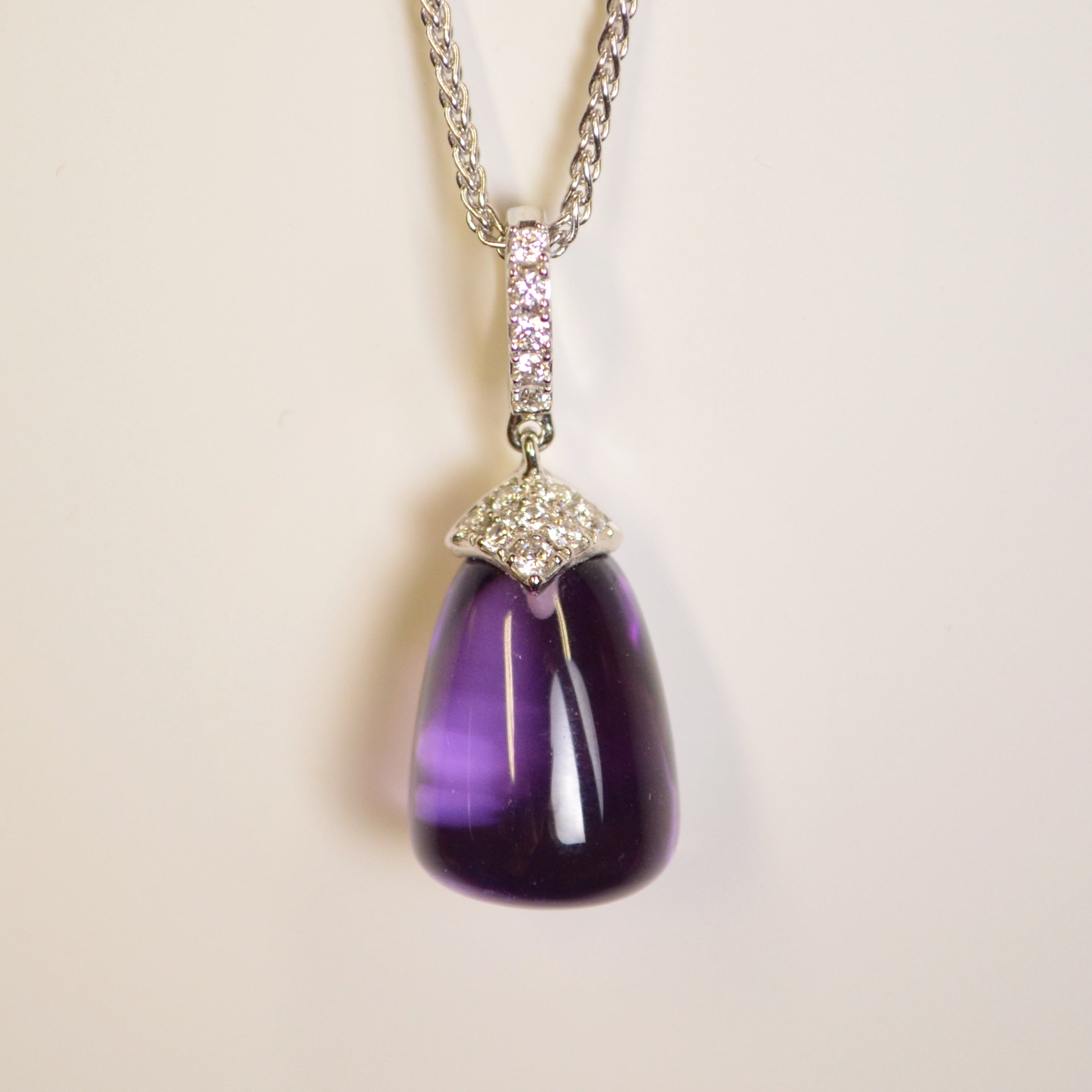 TP10935 Amethyst & Diamond Pendant & Chain in 18ct White Gold