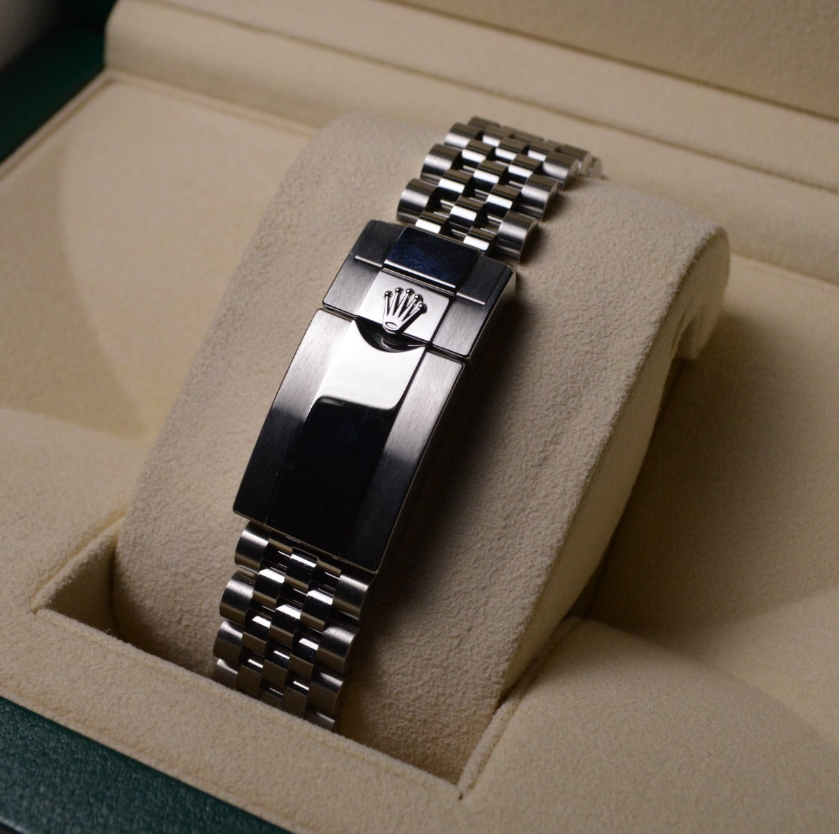 Pre-Owned Rolex GMT-Master II "Pepsi" | 126710BLRO