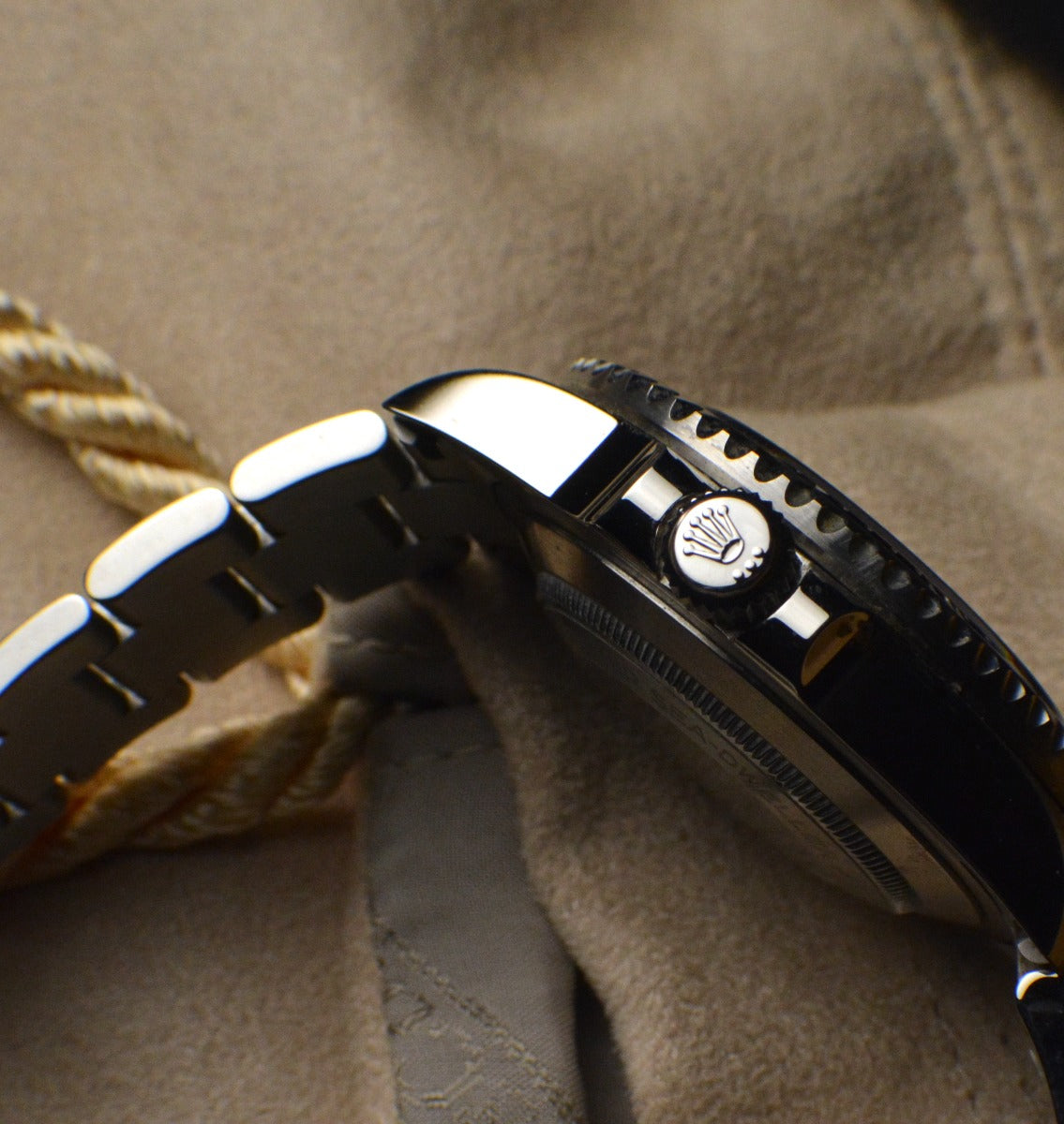 Pre-Owned Rolex 126600 Sea-Dweller - Full Set - February 2020