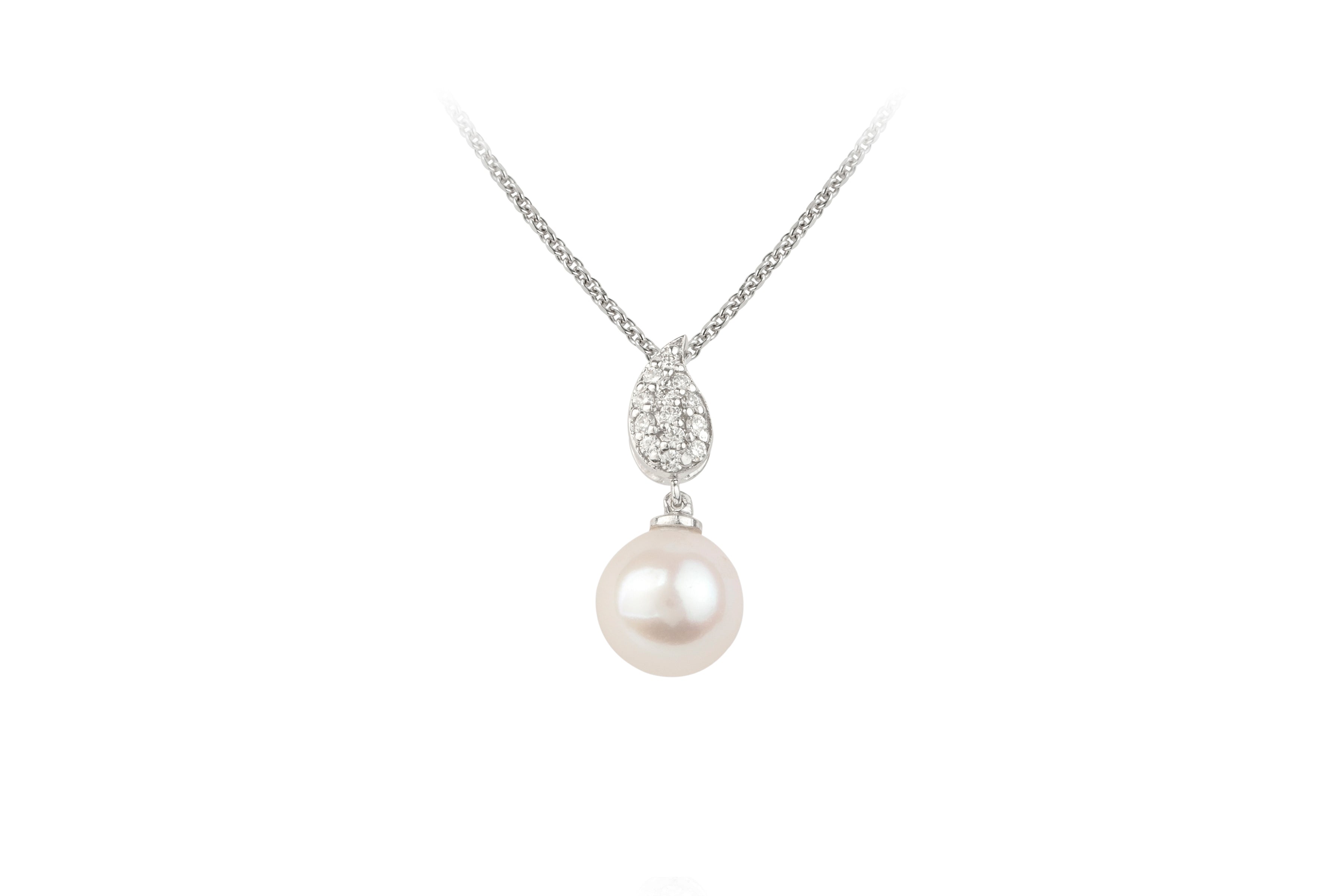 Cultured Pearl & Diamond Pendant & Chain in 18ct White Gold