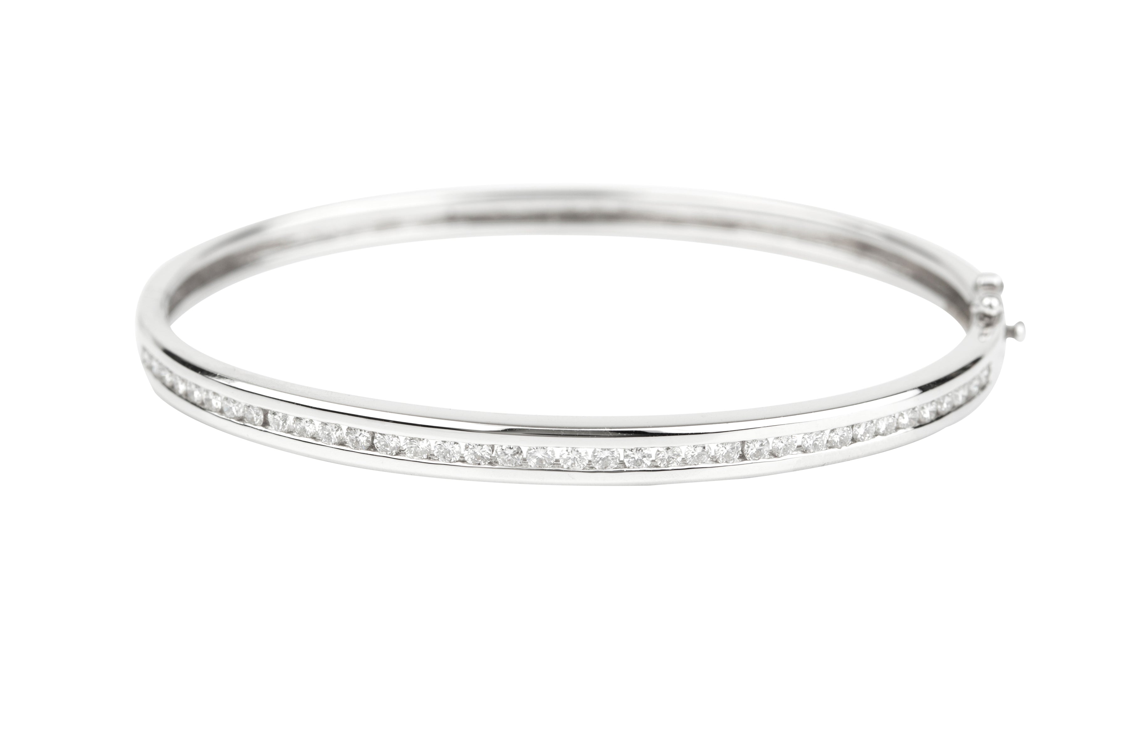 SN2751 Diamond set Bangle in 18ct White Gold ( 1.01ct )