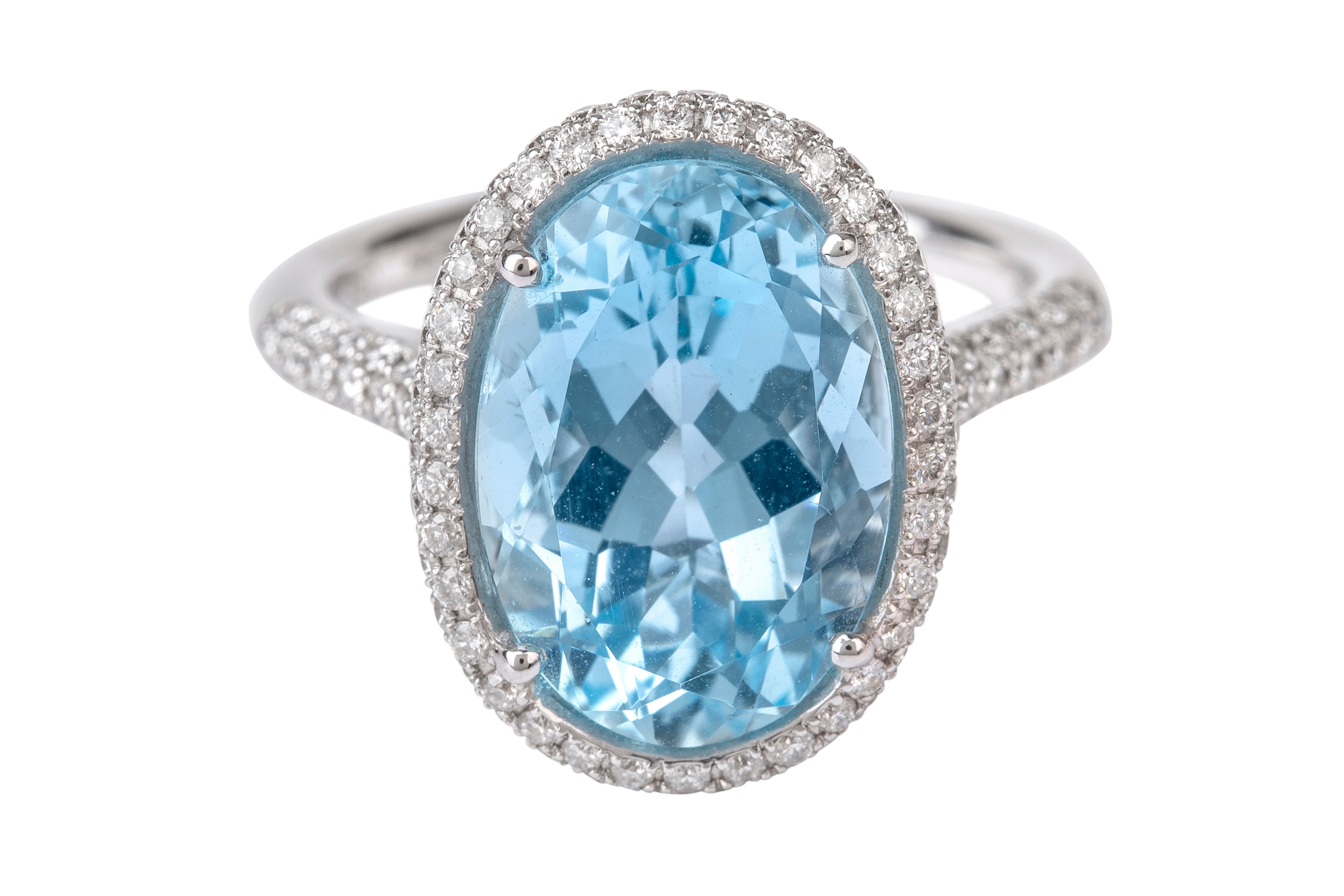 TP8514 Blue Topaz & Diamond Cluster Ring in 18ct White Gold