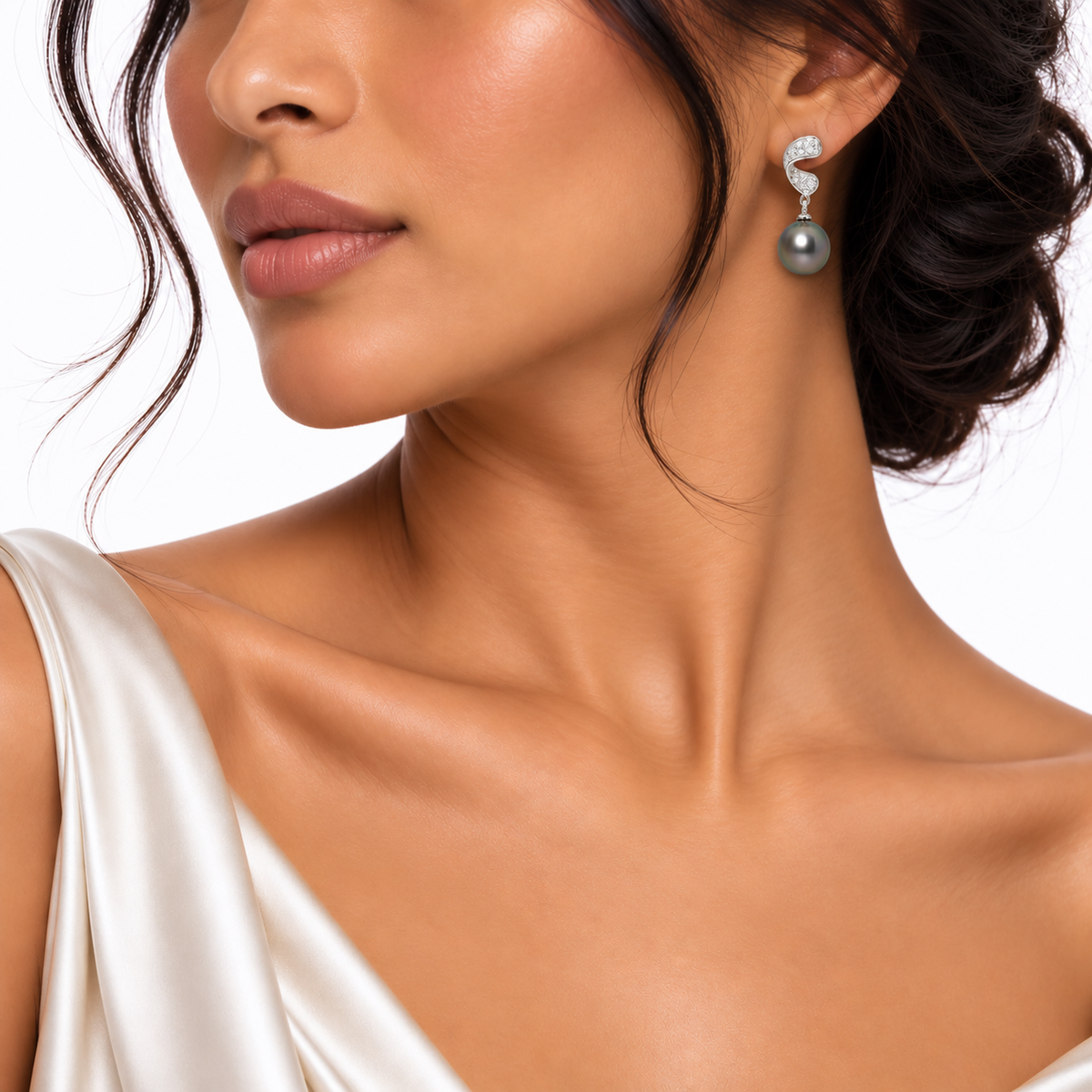 10.7mm Tahitian Pearl Diamond Earrings in 18ct White Gold