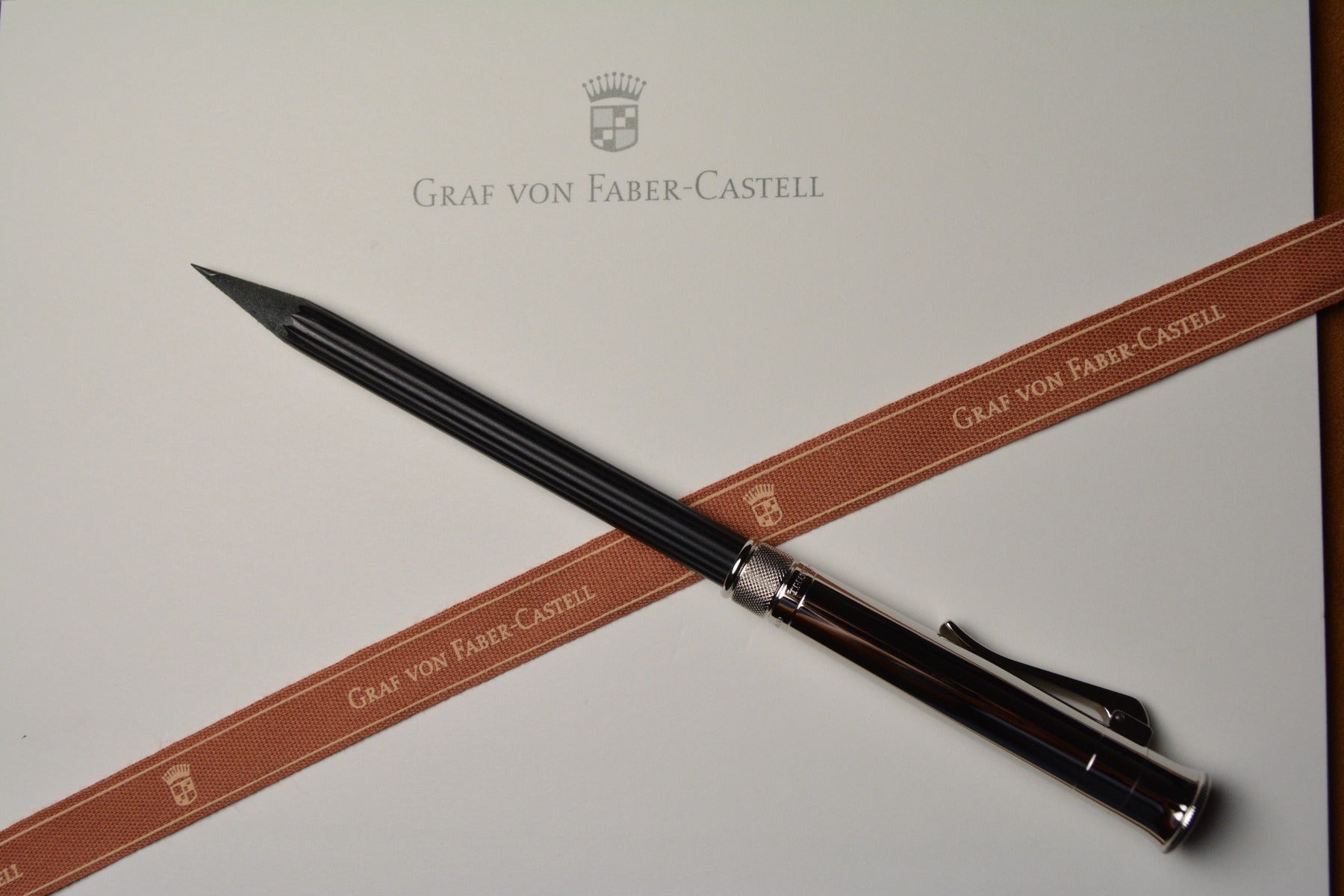 Graf von Faber-Castell Perfect Pencil Silver Edition