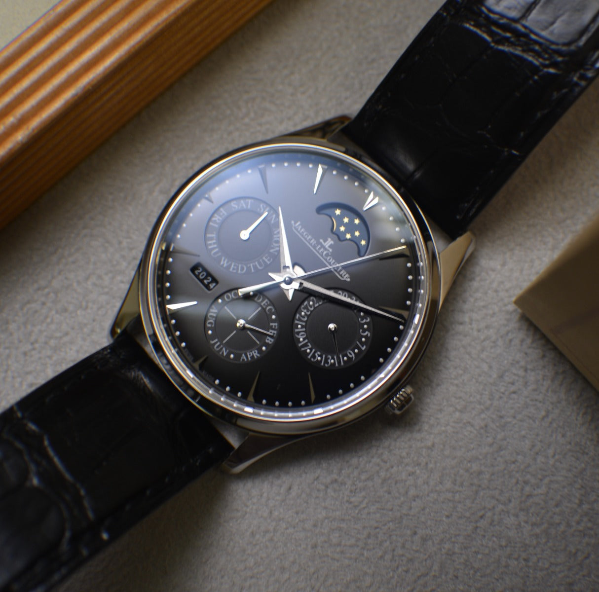 Pre-Owned Jaeger-LeCoultre Master Ultra Thin Perpetual Calendar | Q1308470