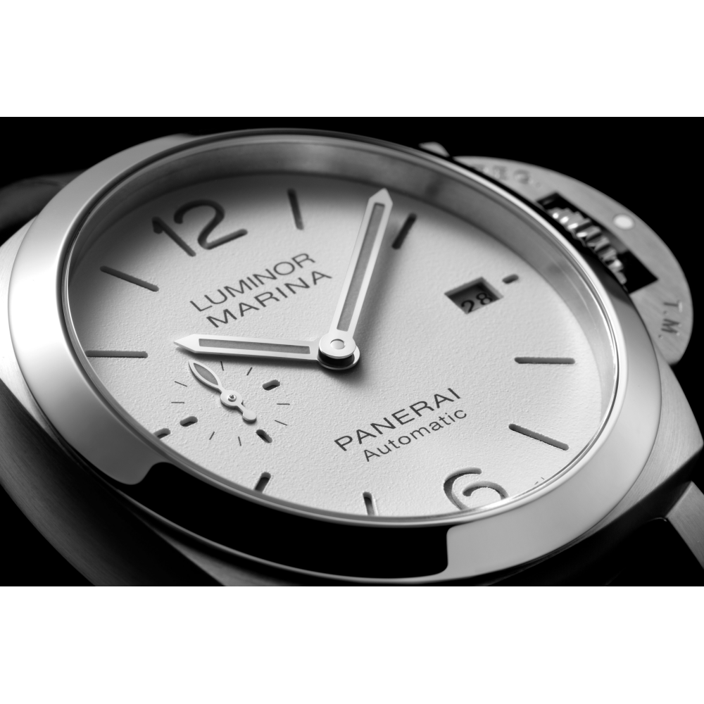Panerai  Luminor Quaranta 40mm |  PAM01371